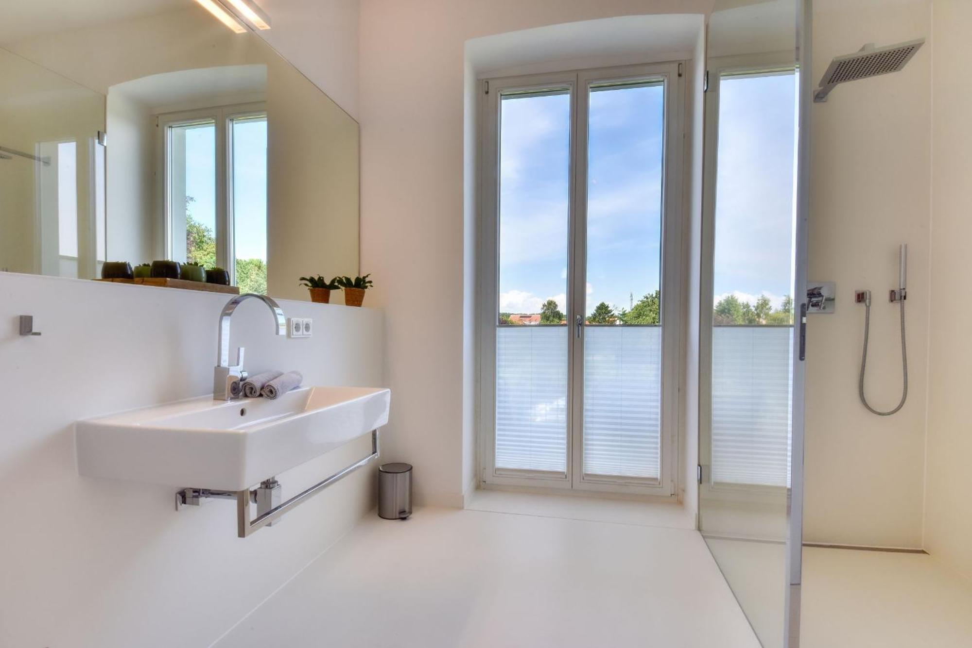 Ferienwohnung Fuerst Malte Loft I Design & Pool Putbus Eksteriør billede